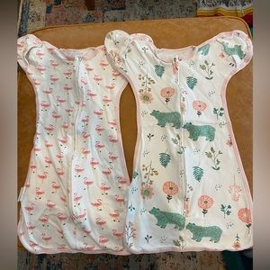 2 Transition Swaddles Size M (3-6 months) with W Way Zipper